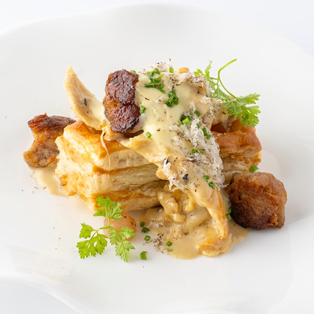 Vol-au-vent met kalfszwezerik, zoetzure sjalot en truffel